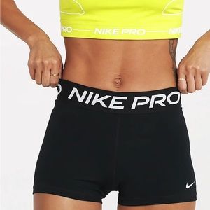NIKE PRO SHORTS XS